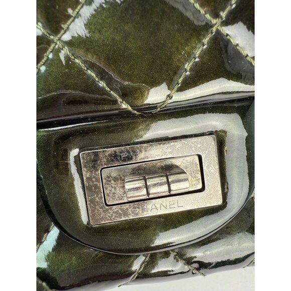 Chanel 2.55 Reissue Double Flap Iridescent Dark Green Patent Leather Bag - Picture 12 of 13